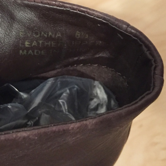 Kelsi Dagger "Evonna" Leather Booties - Picture 5 of 11